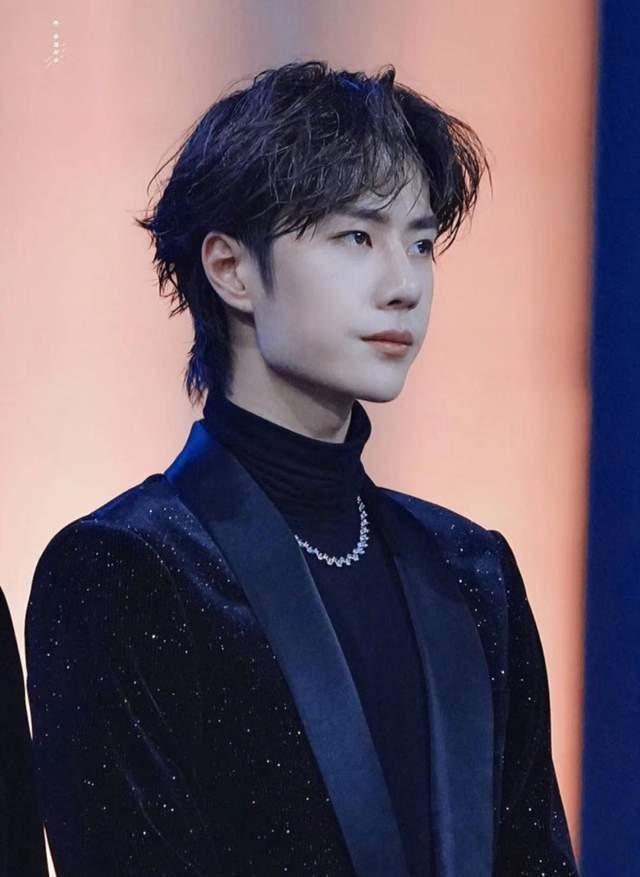 圈内爆料王一博肖战,揭秘娱乐圈的神秘友情